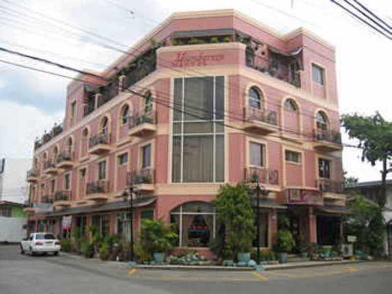 My Hotel Davao City Esterno foto
