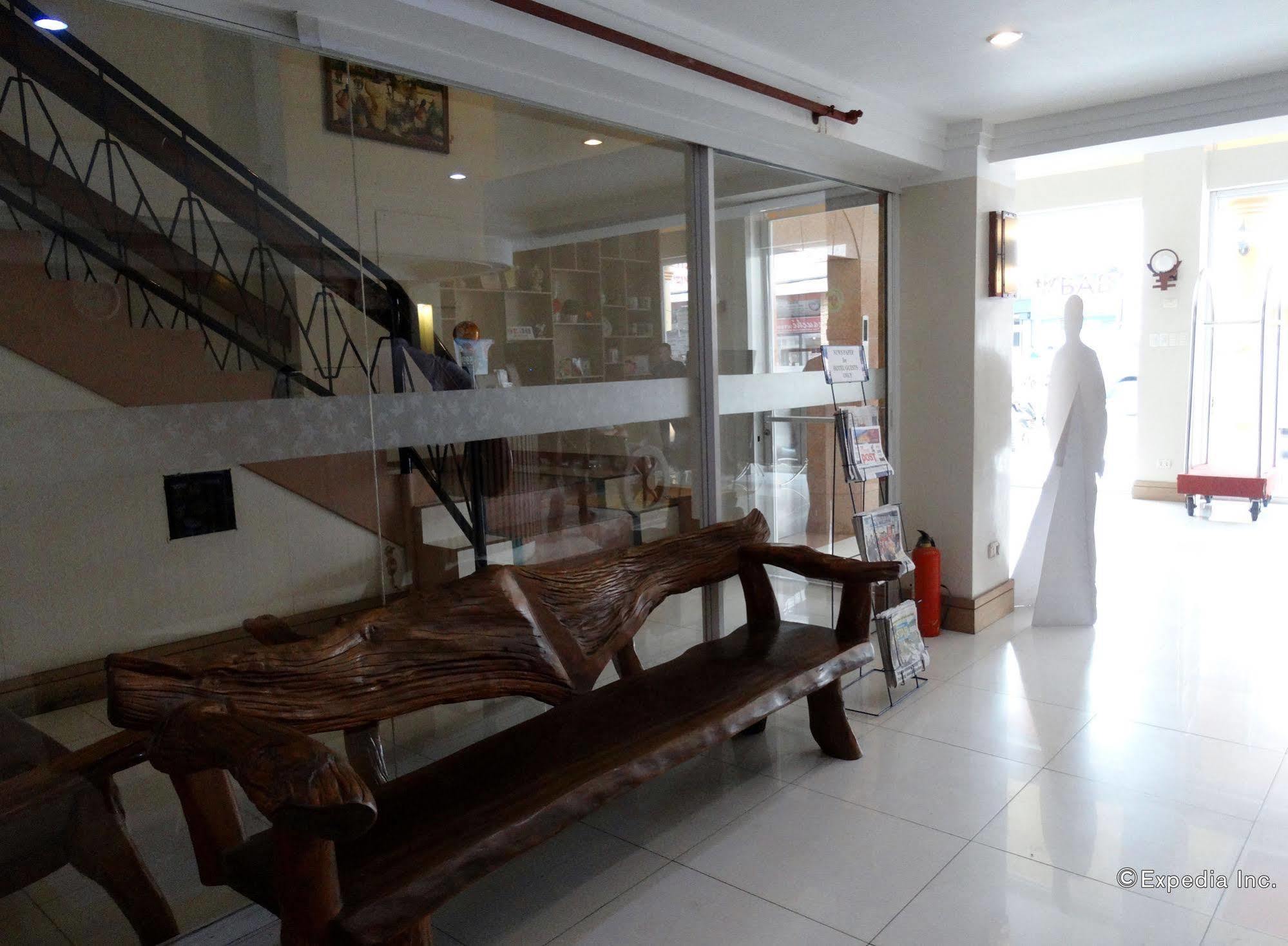My Hotel Davao City Esterno foto